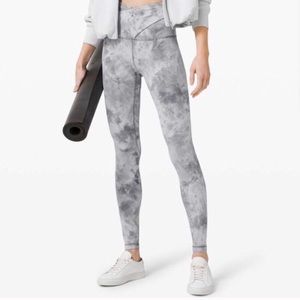 Align Super-High Rise Cross-Waist Legging